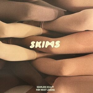 SKIMS Seamless Sculpt High Waist Legging